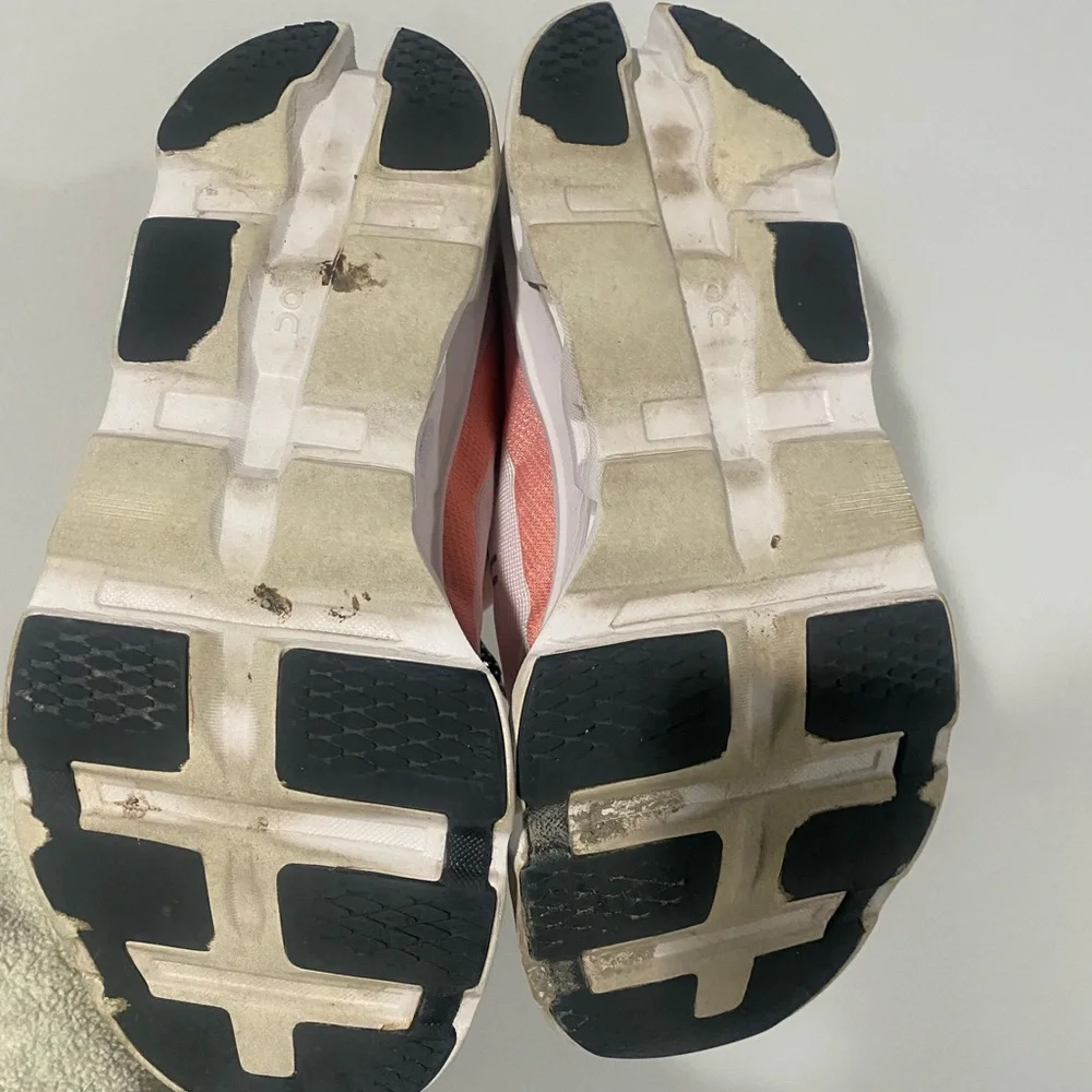 On cloud cloud monster Running Shoes - Picture 9 of 9